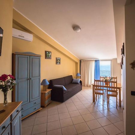 B&B La Sirena Santa Teresa Di Riva Exteriér fotografie